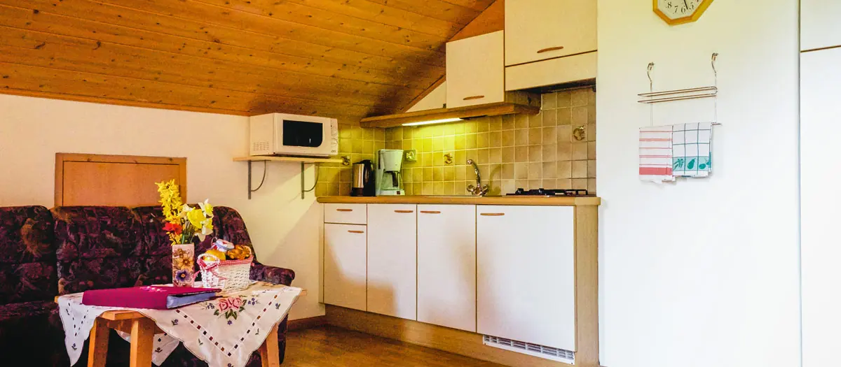 Wohnküche einer Ferienwohnung am Lechnerhof